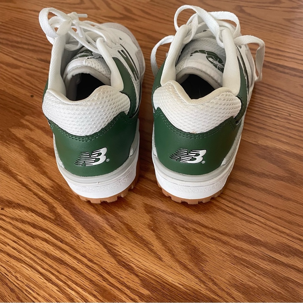 New Balance 550 - Picture 4 of 5